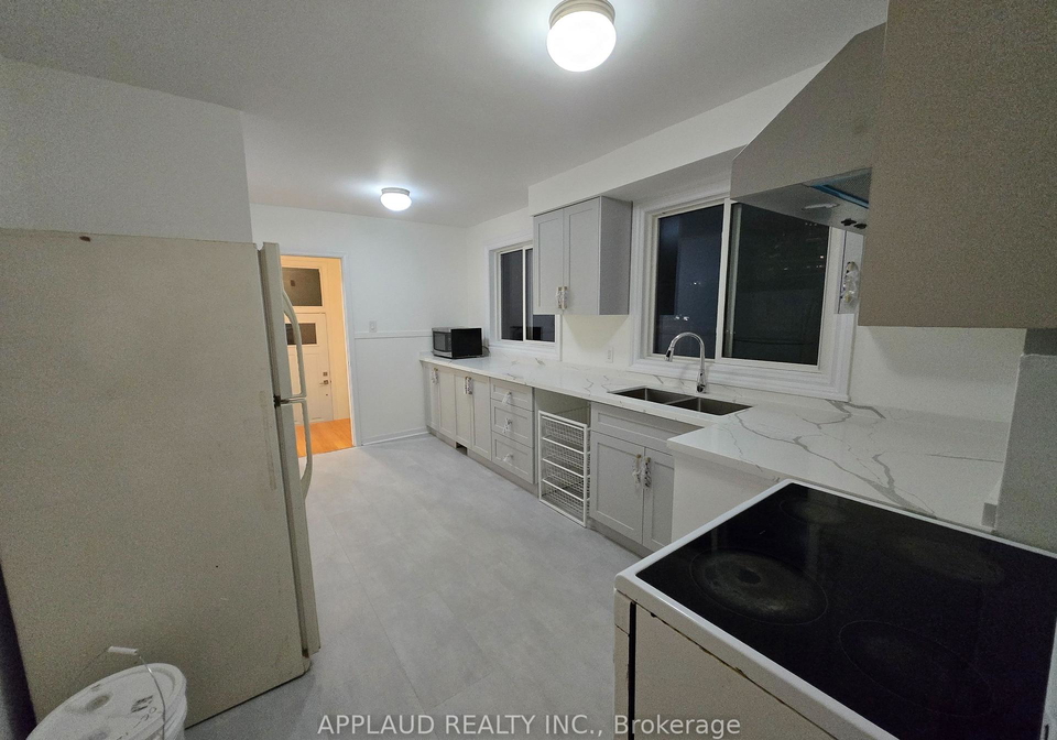 10-roywood-drive-n-north-york-ontario-c12187233