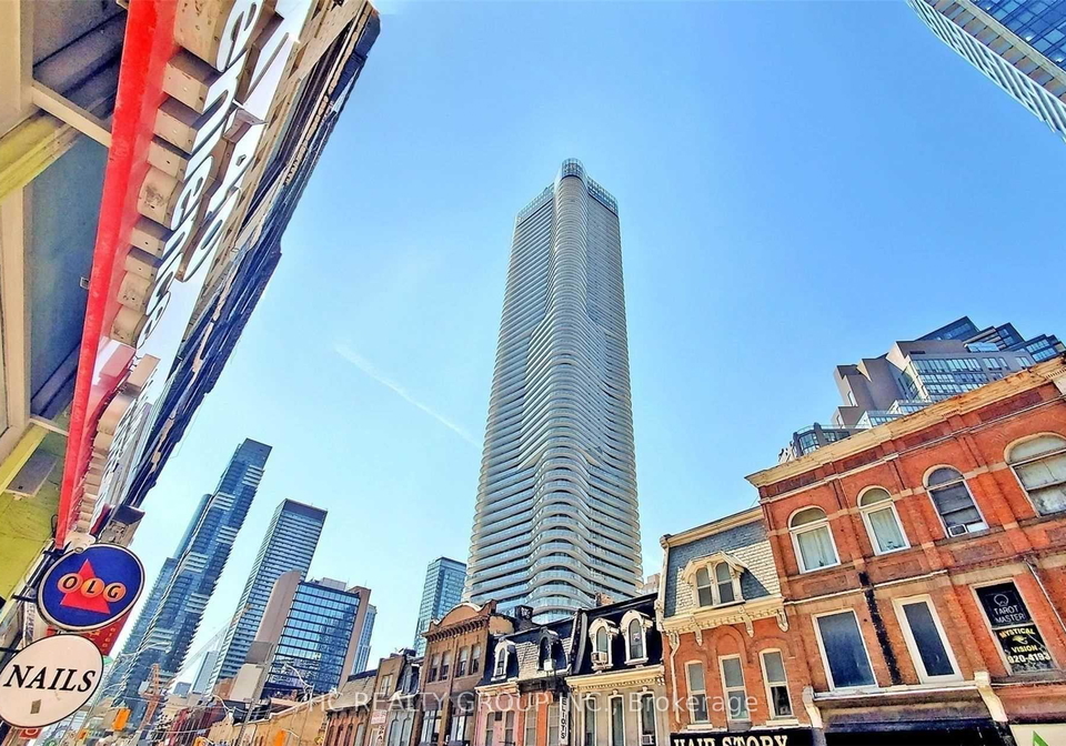 11-wellesley-street-w-toronto-ontario-c12187255