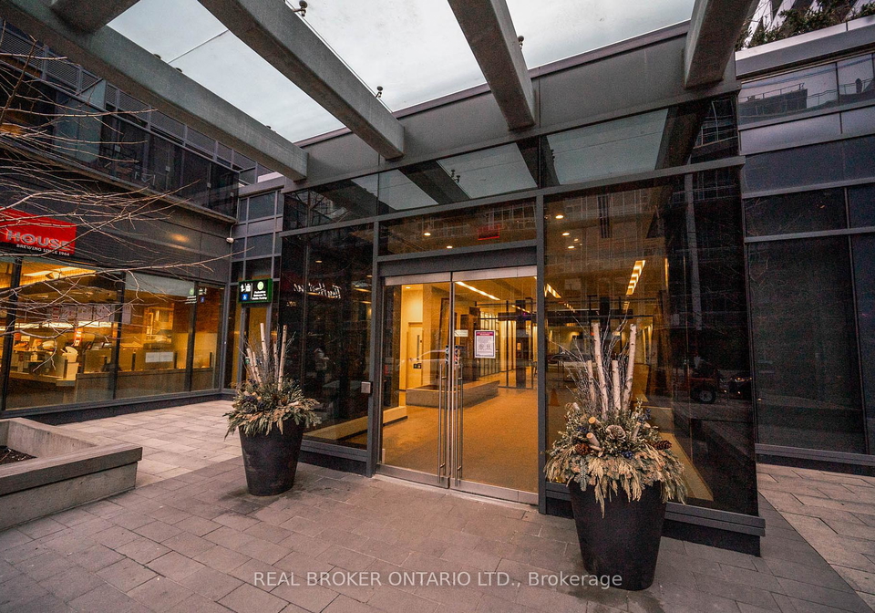1030-king-street-w-toronto-ontario-c12187324