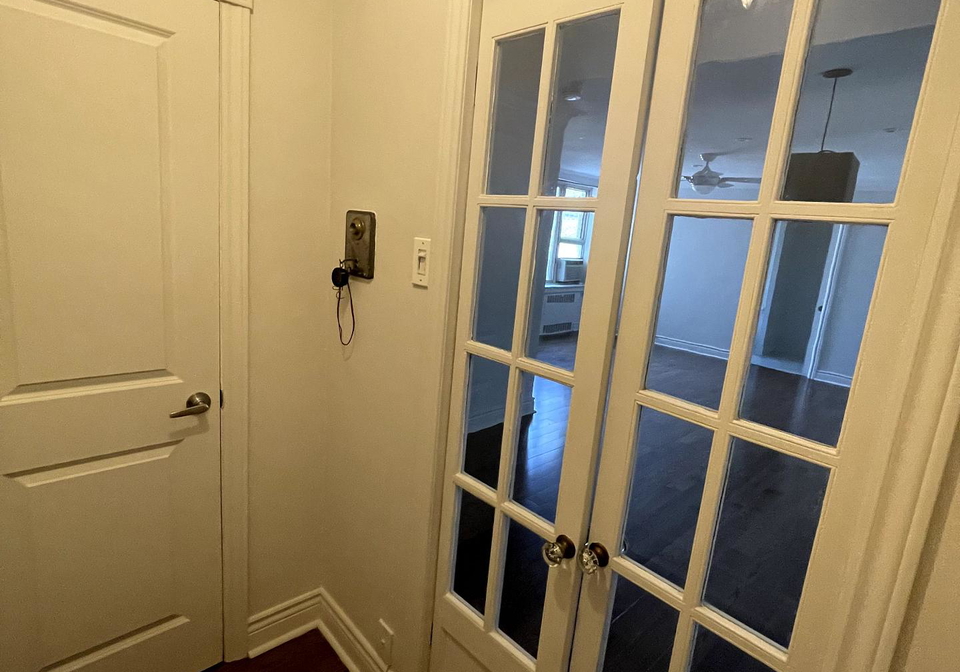 150-farnham-avenue-toronto-ontario-c12187428