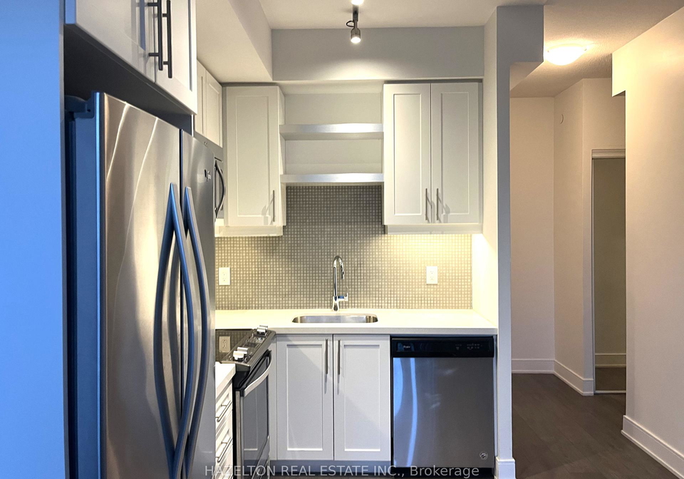 525-adelaide-street-w-toronto-ontario-c12187971