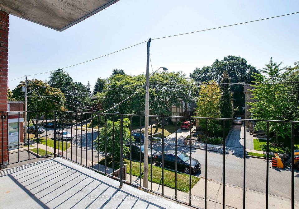 18-kenrae-road-east-york-ontario-c12188294