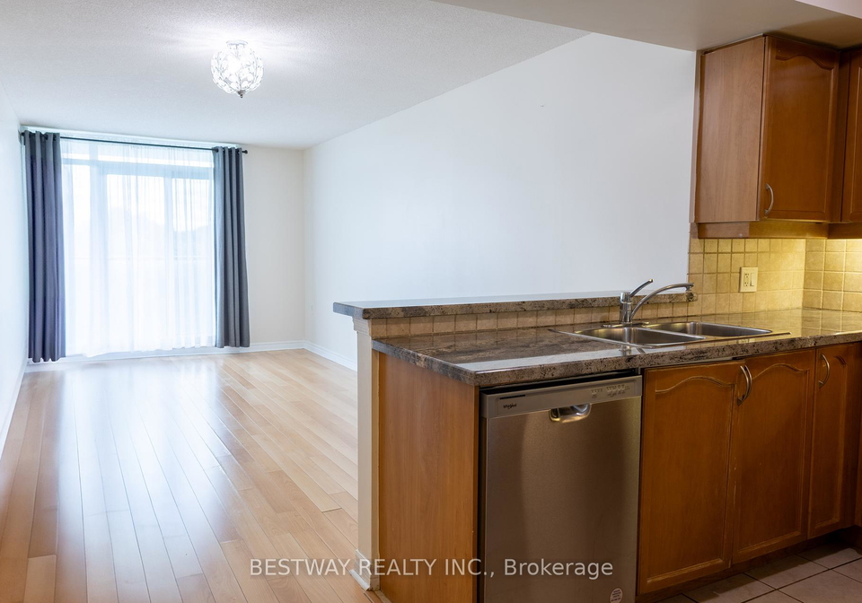 3840-bathurst-street-w-toronto-ontario-c12188697
