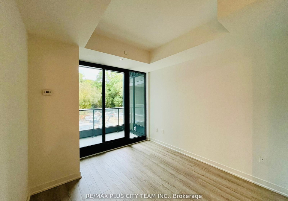 250-lawrence-avenue-w-toronto-ontario-c12189172