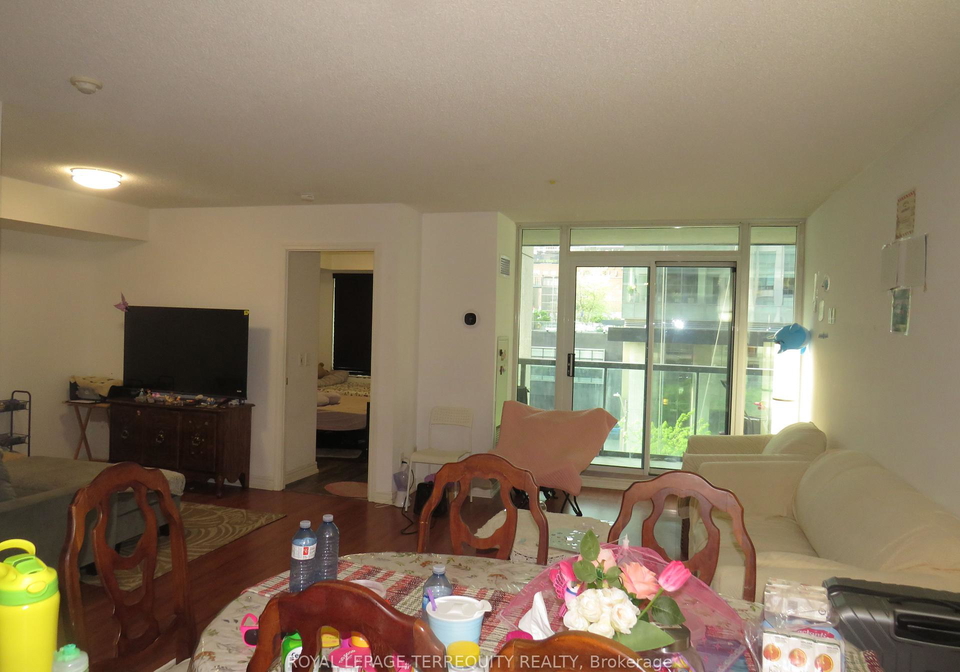 30-grand-trunk-crescent-toronto-ontario-c12190560