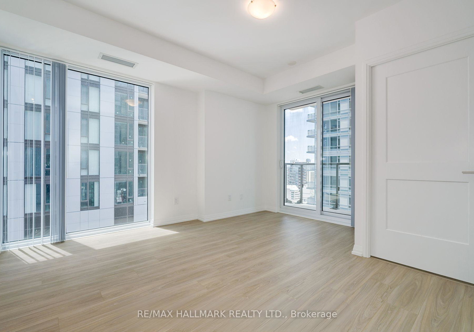 8-widmer-street-toronto-ontario-c12191299