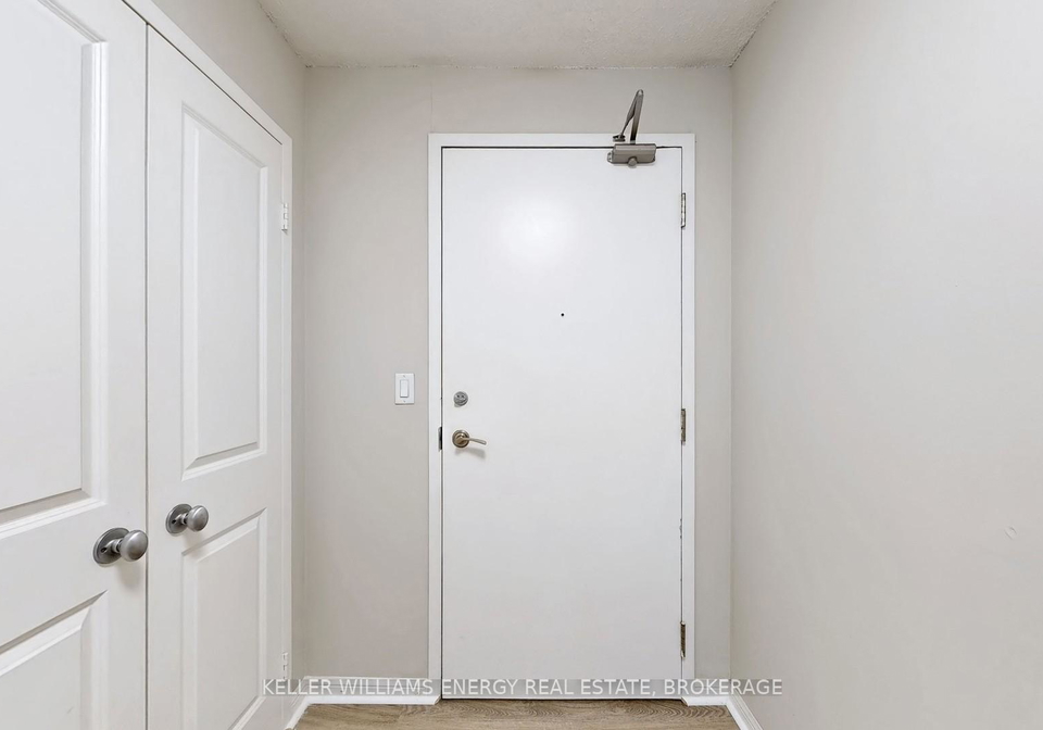 11-st-joseph-street-toronto-ontario-c12192066