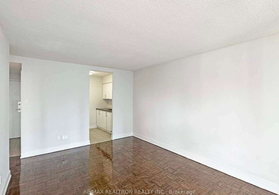 33-isabella-street-toronto-ontario-c12192227