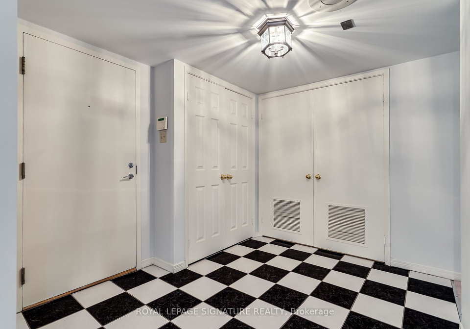 360-bloor-street-e-toronto-ontario-c12192252