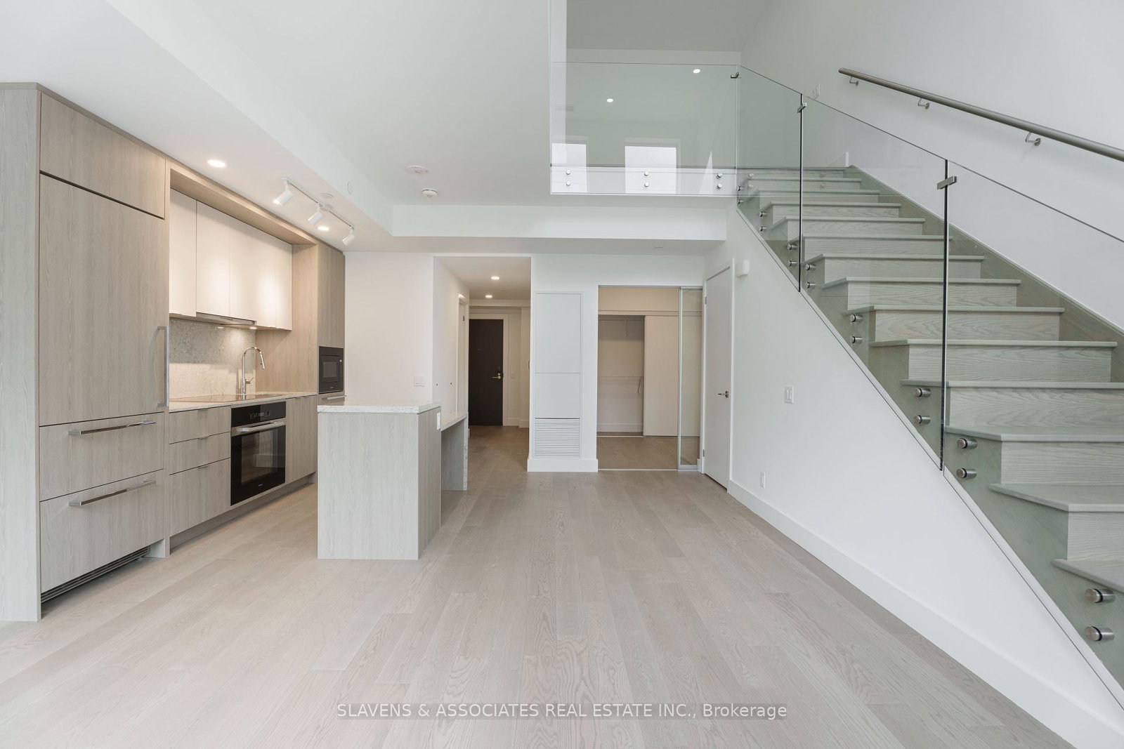 6-greenbriar-road-north-york-ontario-c12192386