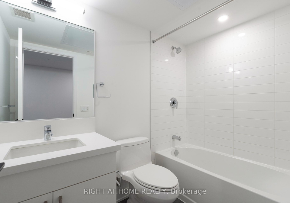 897-college-street-w-toronto-ontario-c12193150