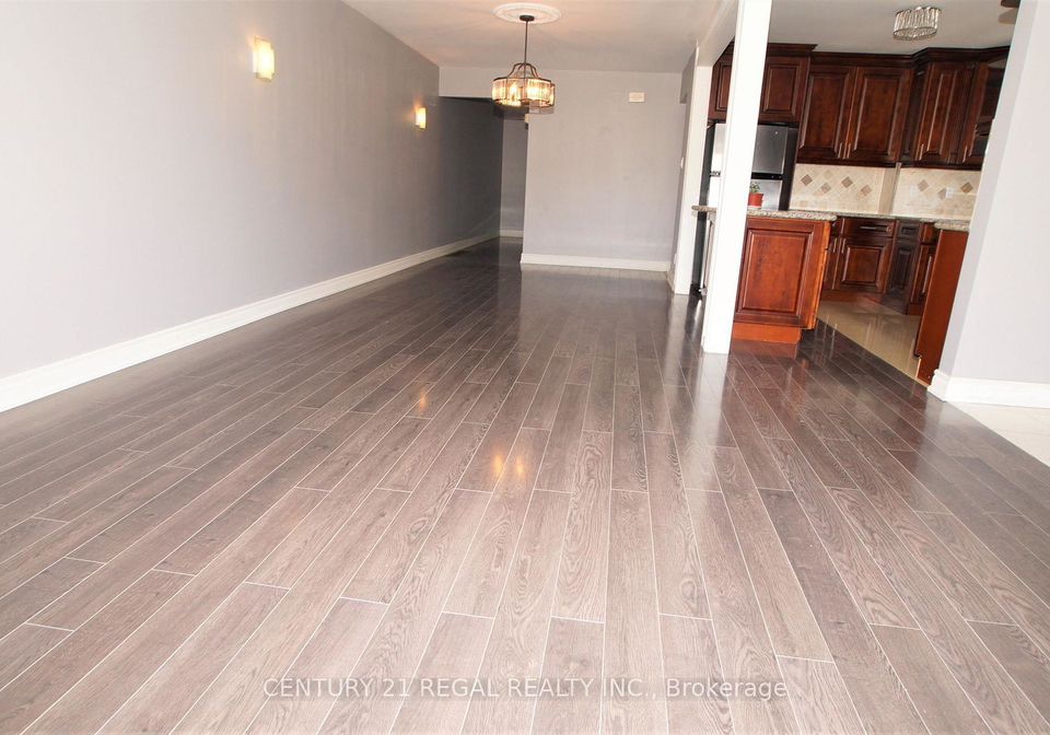 32-niantic-crescent-north-york-ontario-c12193287