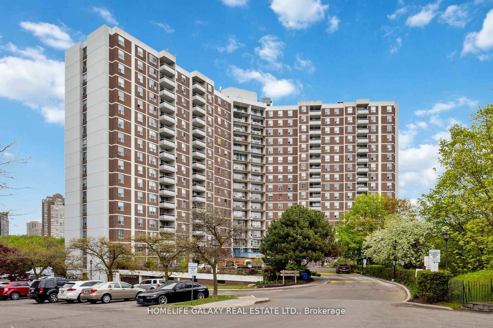 20-edgecliff-golfway-east-york-ontario-c12193639