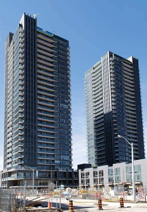 2-sonic-way-east-york-ontario-c12194062