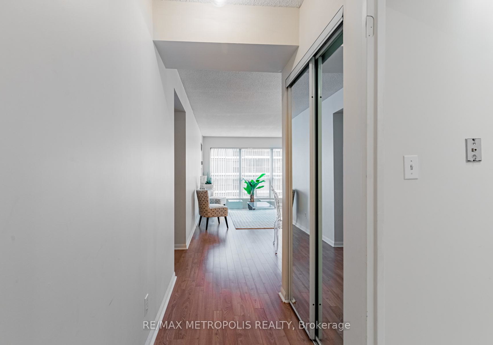 7-carlton-street-toronto-ontario-c12194083