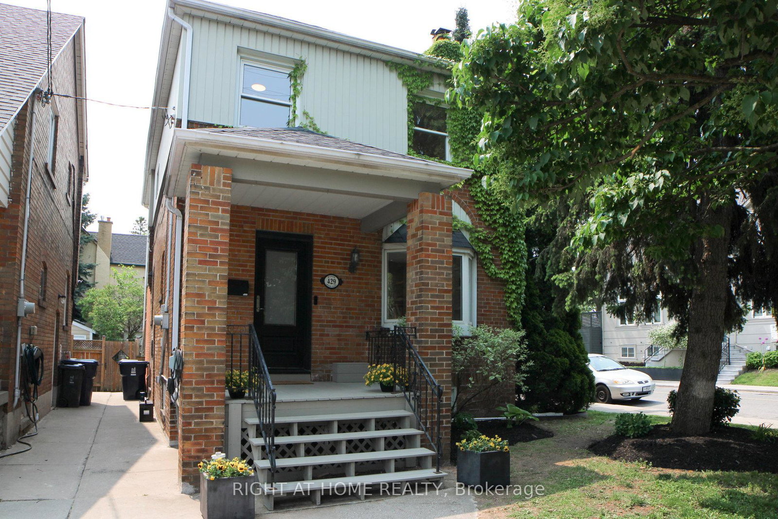 429-manor-street-e-toronto-ontario-c12194414