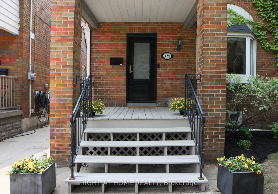 429-manor-street-e-toronto-ontario-c12194414