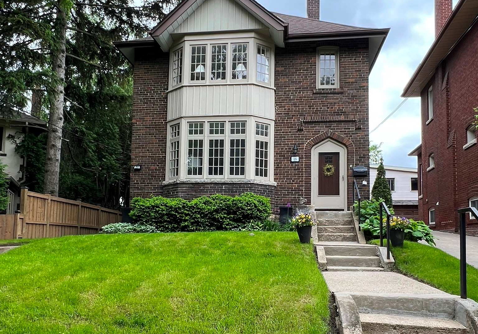 18-servington-crescent-toronto-ontario-c12195435