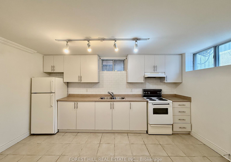 126-concord-avenue-toronto-ontario-c12196206