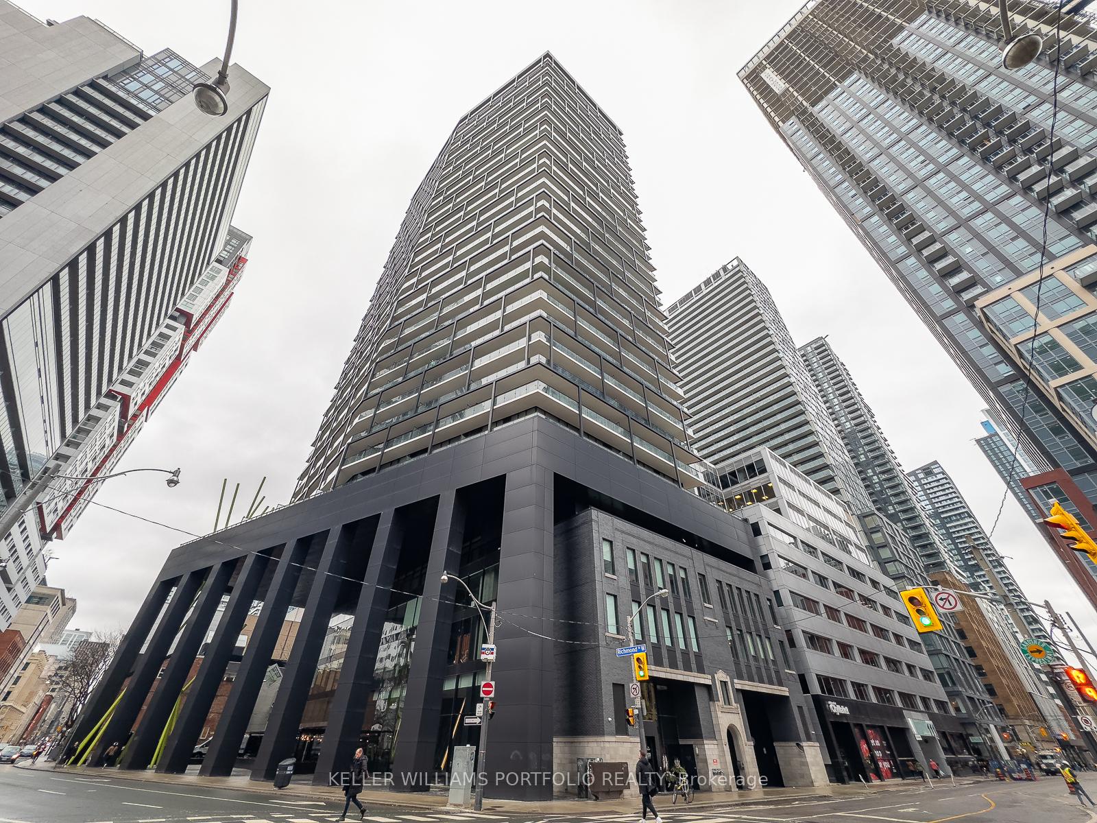 125-peter-street-toronto-ontario-c12197635