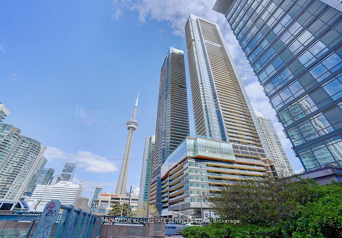 1-concord-cityplace-way-toronto-ontario-c12198534