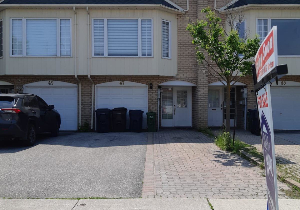 47-sufi-crescent-north-york-ontario-c12198697