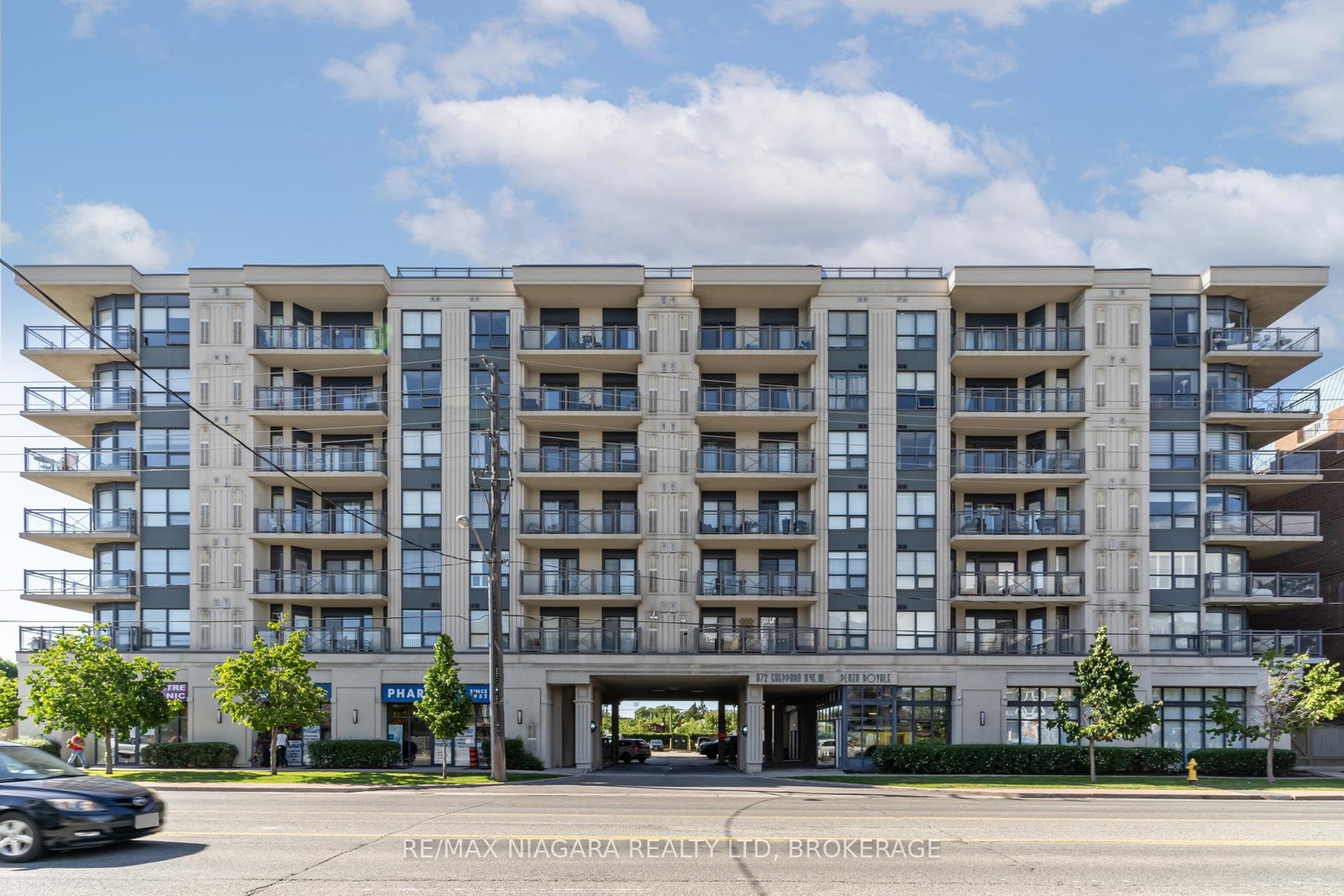 872-sheppard-avenue-w-toronto-ontario-c12199587