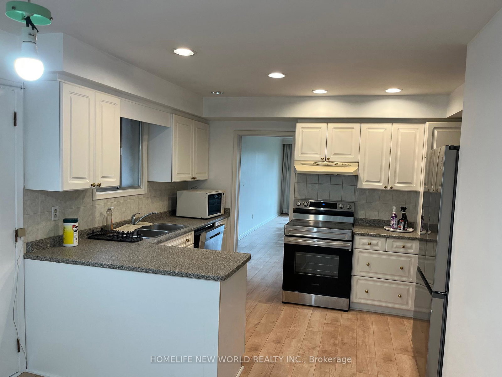 47-warlock-crescent-north-york-ontario-c12200680