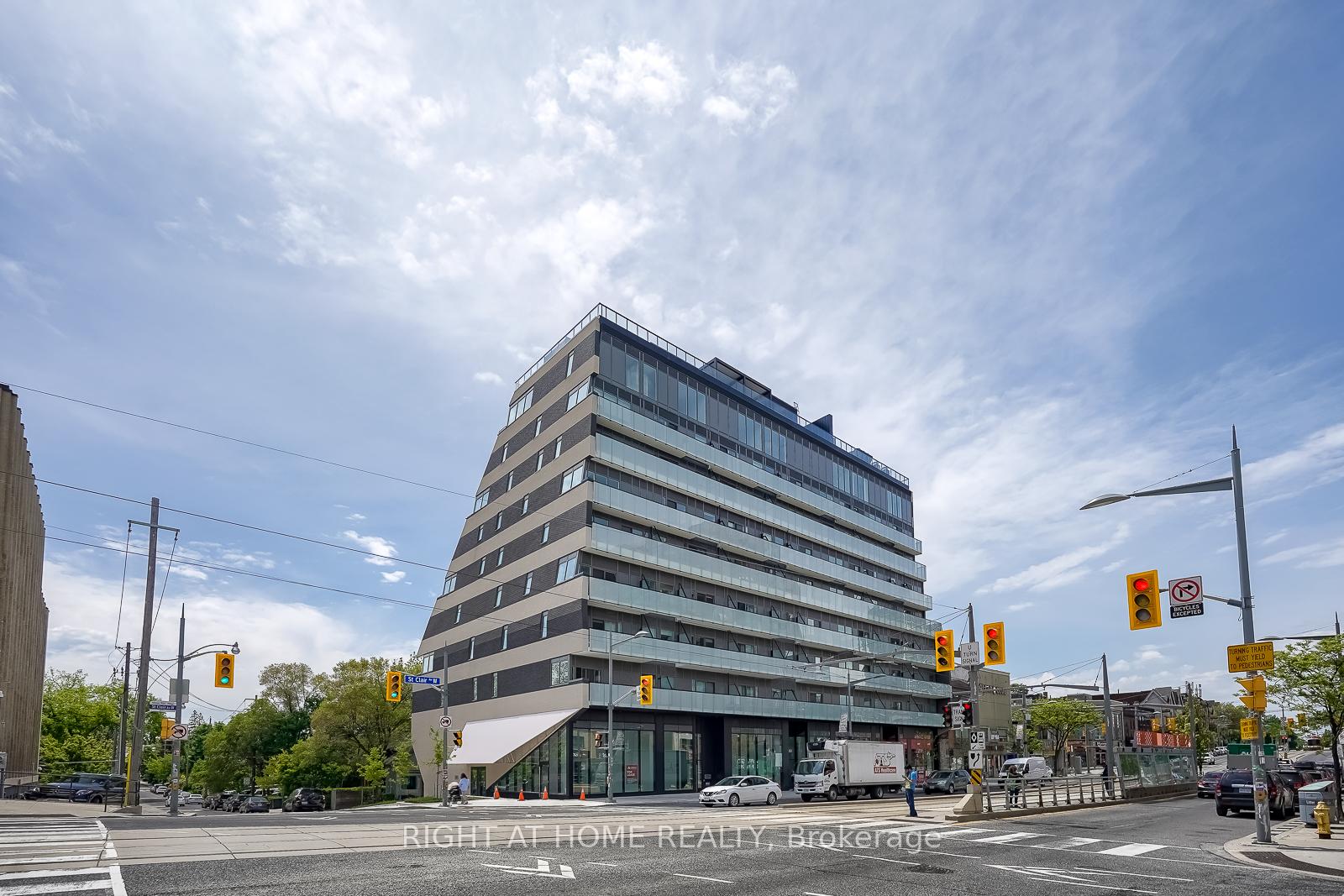 863-st-clair-avenue-w-toronto-ontario-c12200964