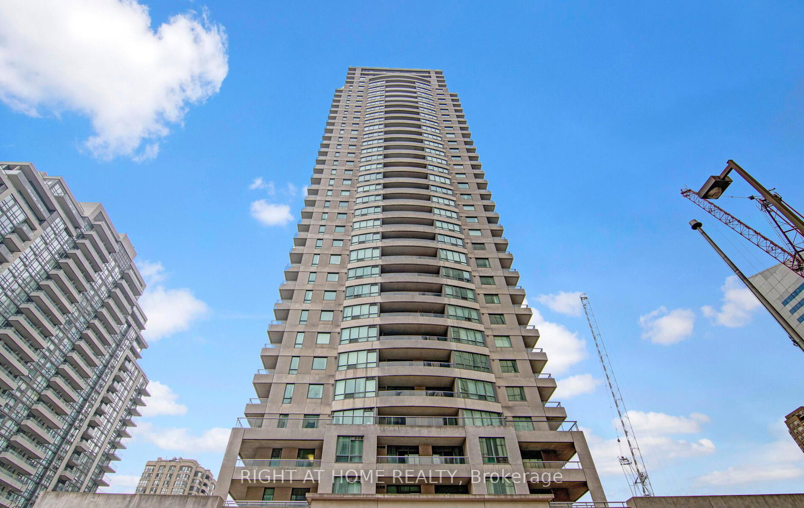 23-hollywood-avenue-north-york-ontario-c12201161