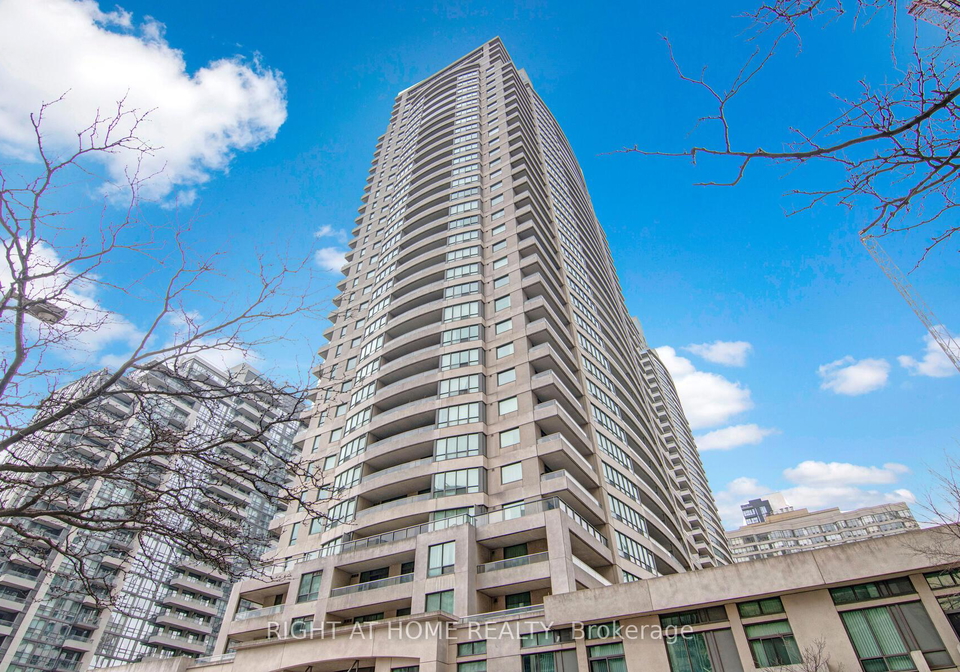 23-hollywood-avenue-north-york-ontario-c12201161