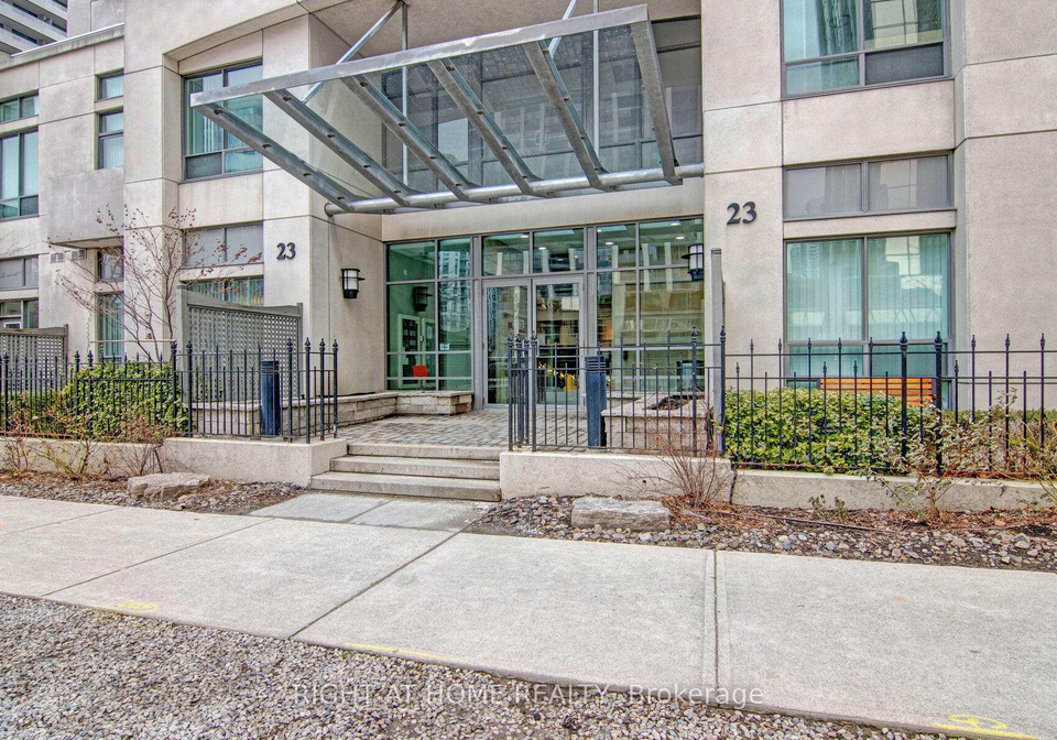 23-hollywood-avenue-north-york-ontario-c12201161