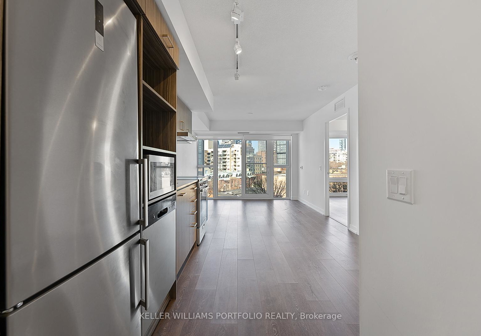 219-dundas-street-e-toronto-ontario-c12201550