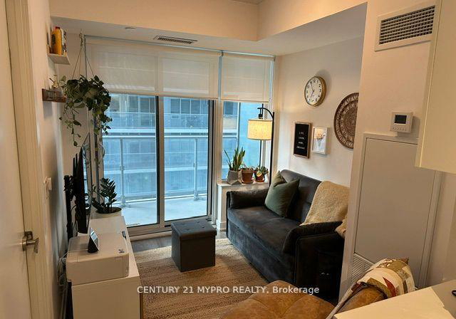 195-redpath-avenue-toronto-ontario-c12202409