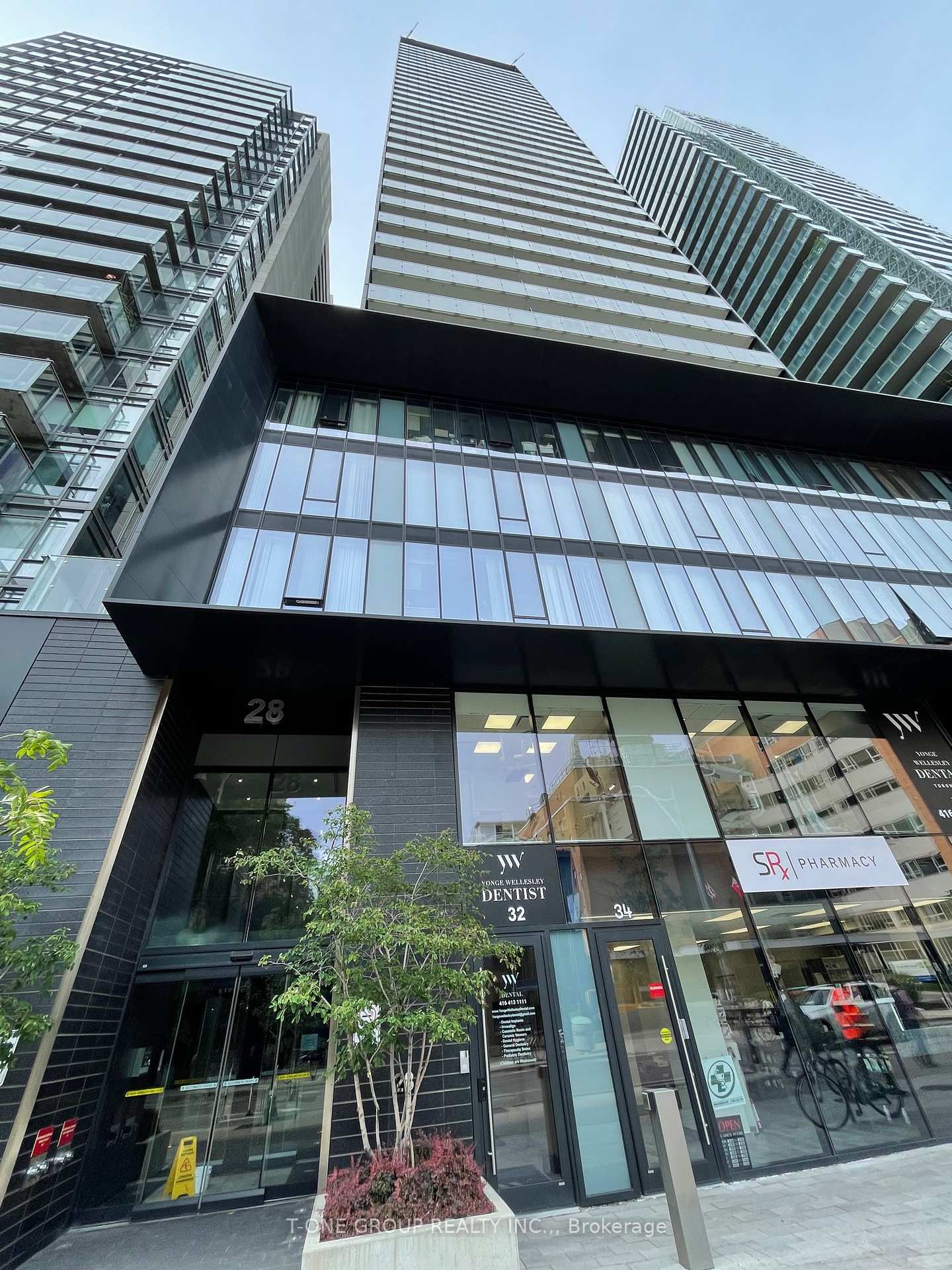 28-wellesley-street-e-toronto-ontario-c12202950
