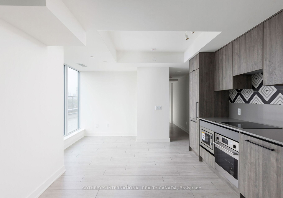 1200-dundas-street-w-toronto-ontario-c12203077
