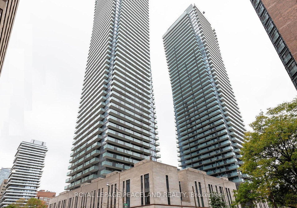 1080-bay-street-toronto-ontario-c12203760