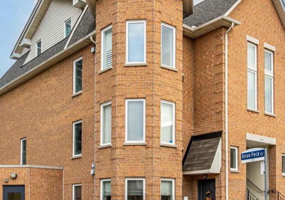 120-aerodrome-crescent-east-york-ontario-c12203778