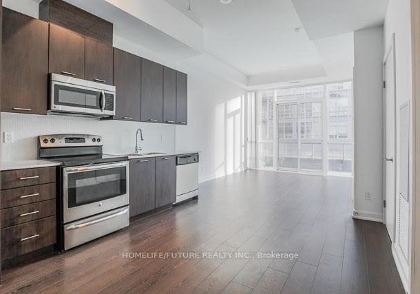 20-bruyeres-mews-toronto-ontario-c12203868