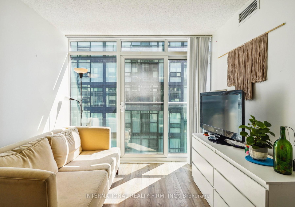 36-lisgar-street-toronto-ontario-c12204211