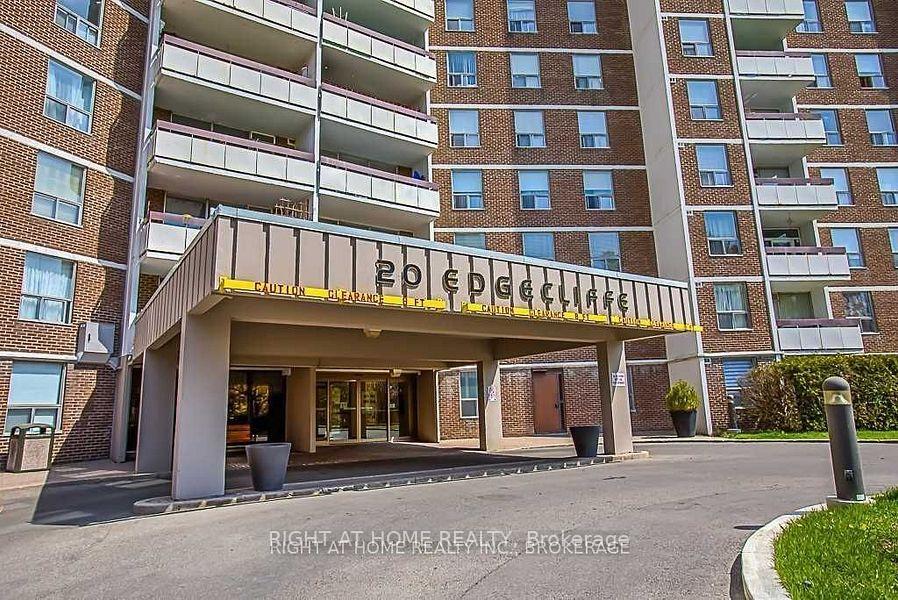20-edgecliff-golfway-east-york-ontario-c12204320