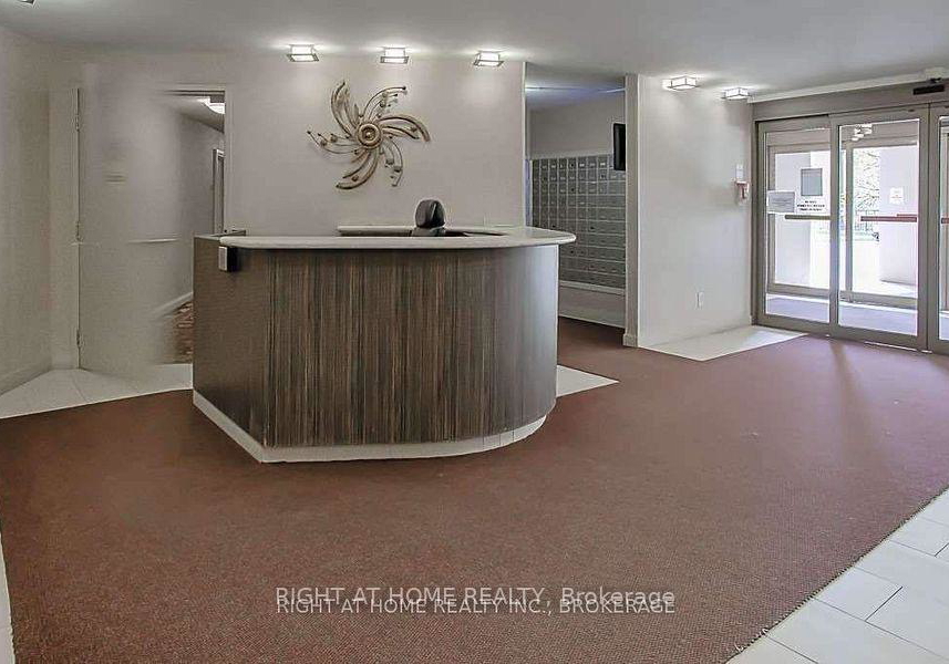 20-edgecliff-golfway-east-york-ontario-c12204320