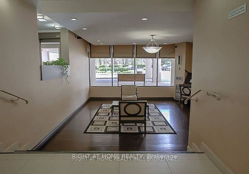 20-edgecliff-golfway-east-york-ontario-c12204320