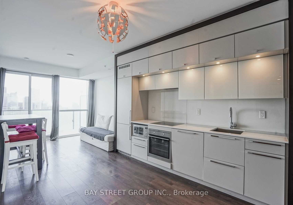 15-grenville-street-toronto-ontario-c12204514