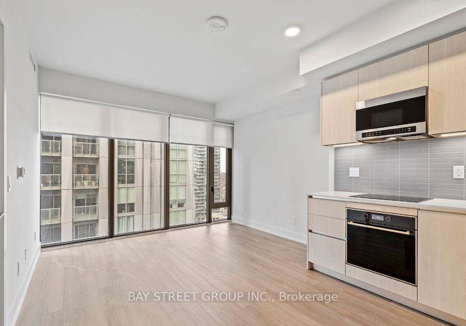 8-cumberland-street-toronto-ontario-c12204515