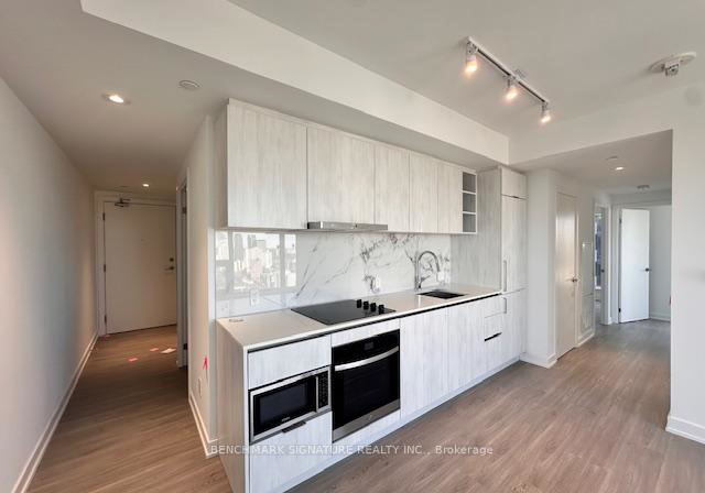 8-wellesley-street-w-toronto-ontario-c12204535