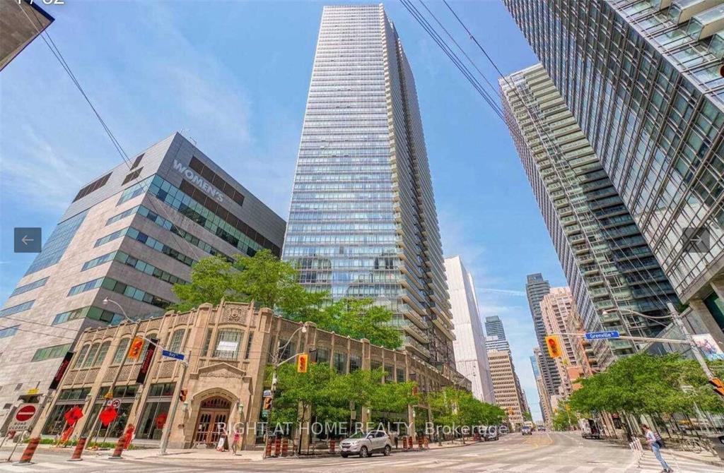 832-bay-street-toronto-ontario-c12204686