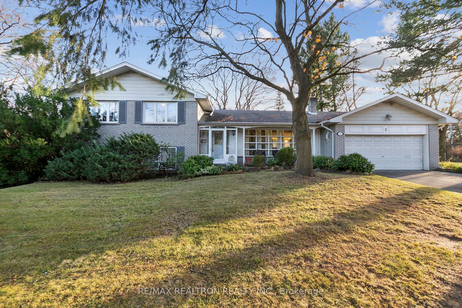 1-wilket-road-north-york-ontario-c12204918