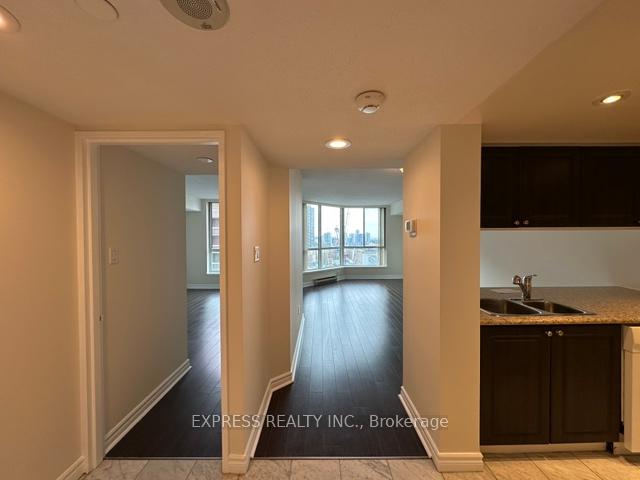 38-elm-street-toronto-ontario-c12204968