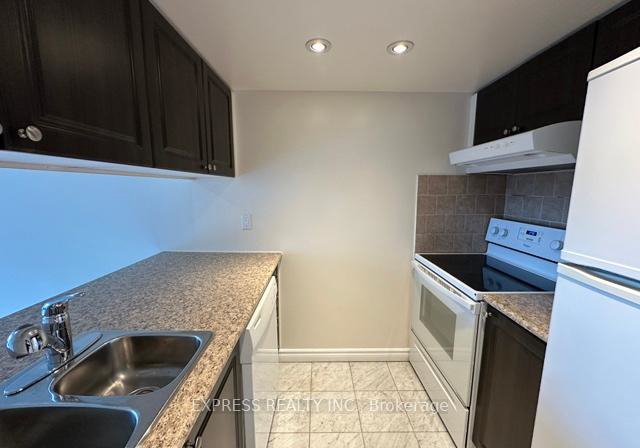38-elm-street-toronto-ontario-c12204968